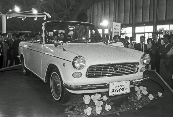 (02-14a) (105-12) 1964 Daihatsu Compagno Spider.jpg